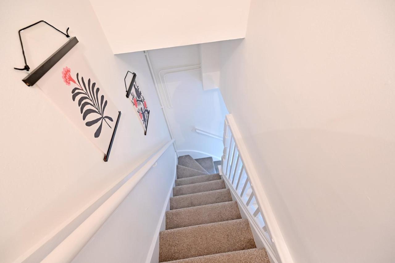 The Coffee Pot Cottage In Town Centre Free Parking 스트렛포드-어폰-에이본 외부 사진